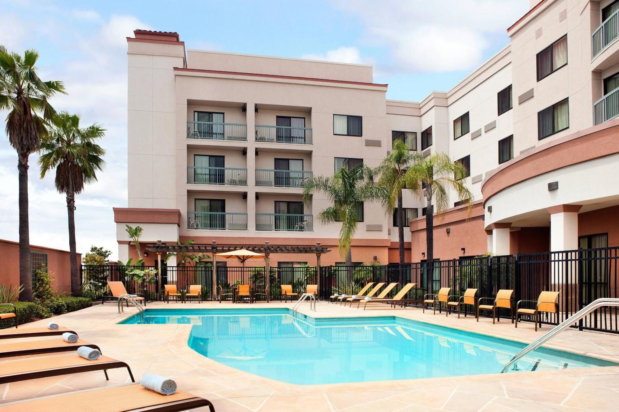 Courtyard Foothill Ranch Irvine East/Lake Forest Exterior photo